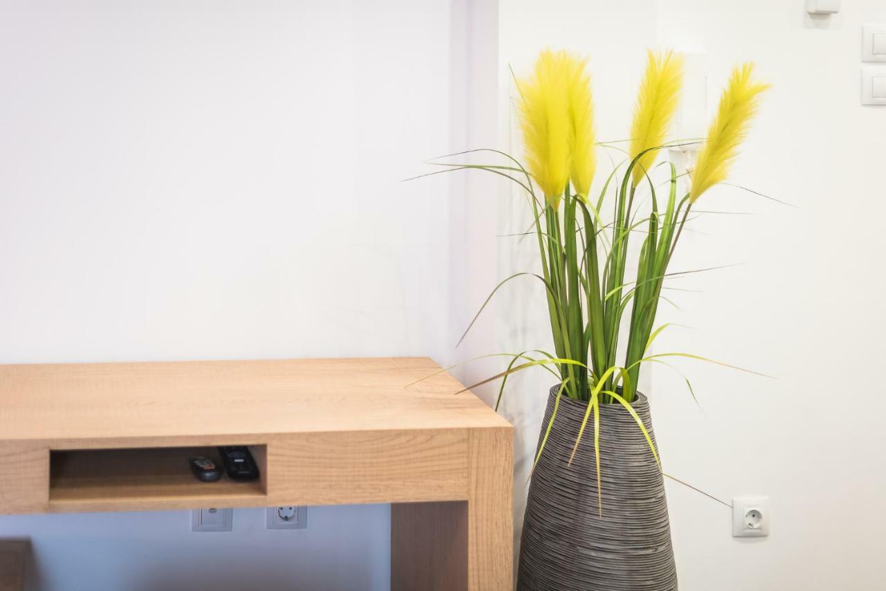 Acropolis Foothill Apartment Athens Ngoại thất bức ảnh