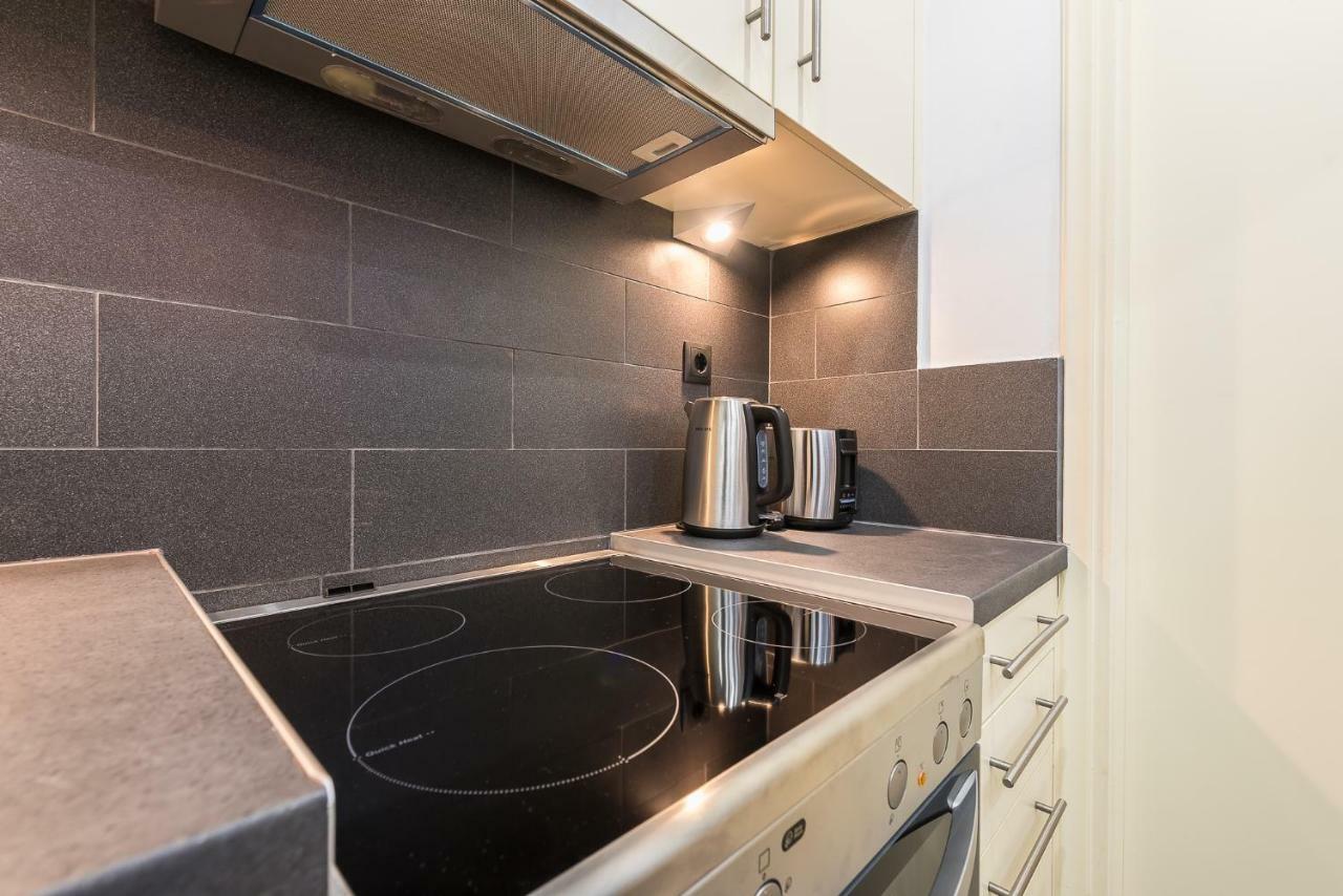 Acropolis Foothill Apartment Athens Ngoại thất bức ảnh
