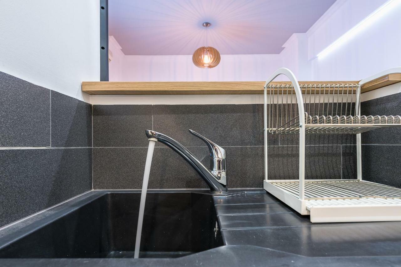 Acropolis Foothill Apartment Athens Ngoại thất bức ảnh