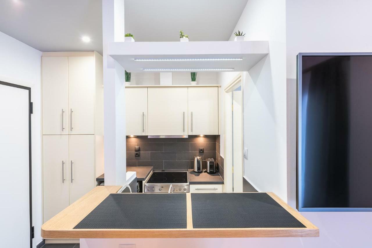 Acropolis Foothill Apartment Athens Ngoại thất bức ảnh