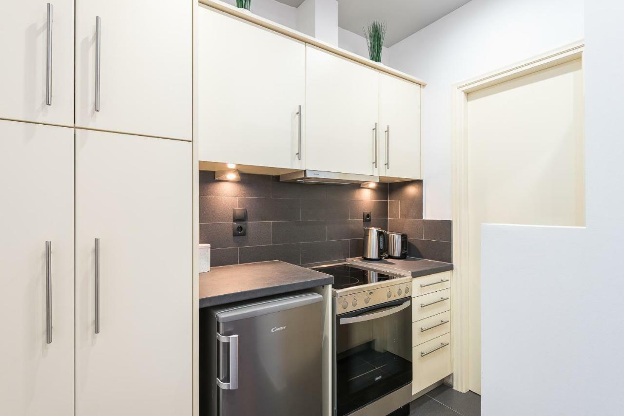Acropolis Foothill Apartment Athens Ngoại thất bức ảnh